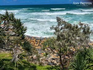 https://www.annbrittonphotography.com.au/wp-content/uploads/2023/04/IMG_6558-Coolum-Christmas-holiday-2022-300x225.jpg